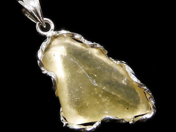 [Video][One of a kind] Libyan Desert Glass Roughlock Nugget Pendant Silver925 NO.485