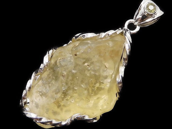 [Video][One of a kind] Libyan Desert Glass Rough Rock Nugget Moldavite Pendant Silver925 NO.223