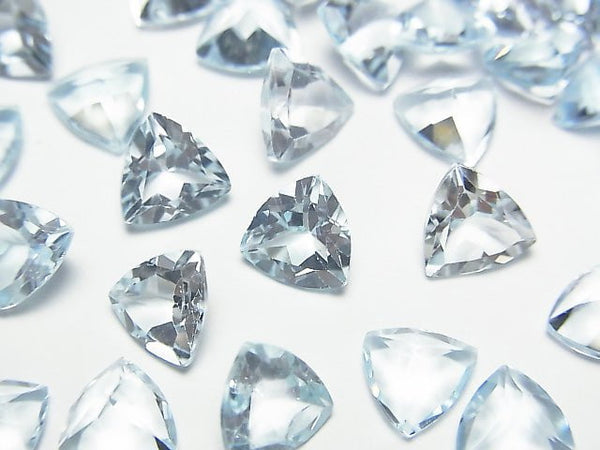 [Video] High Quality Sky Blue Topaz AAA Undrilled Triangle Faceted 7 x 7 x 5 mm 5 pcs $7.79!