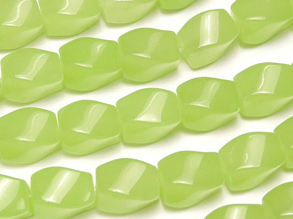 1strand $8.79! Yellow Green Jade 4 Faceted Twist Faceted Rice 13 x 9 x 9 mm 1strand beads (aprx.15 inch / 38 cm)