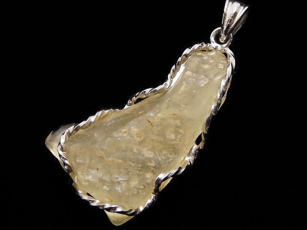 [Video] [One of a kind] Libyan Desert Glass Rough Rock Nugget Pendant Silver925 NO.205