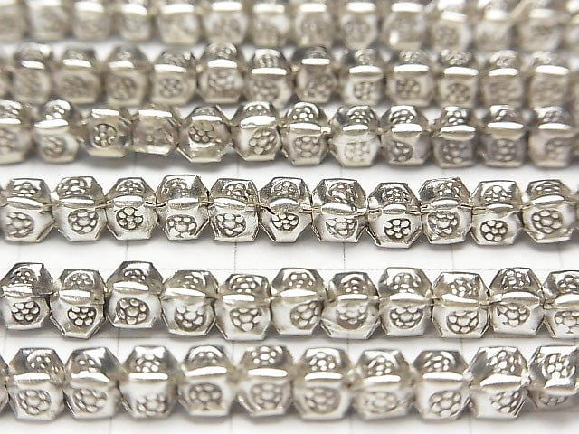 [Video] Karen Hill Tribe Silver Flower patterned Square Roundel 5 x 5 x 4 mm 1/4 or 1strand beads (aprx.16 inch / 40 cm)
