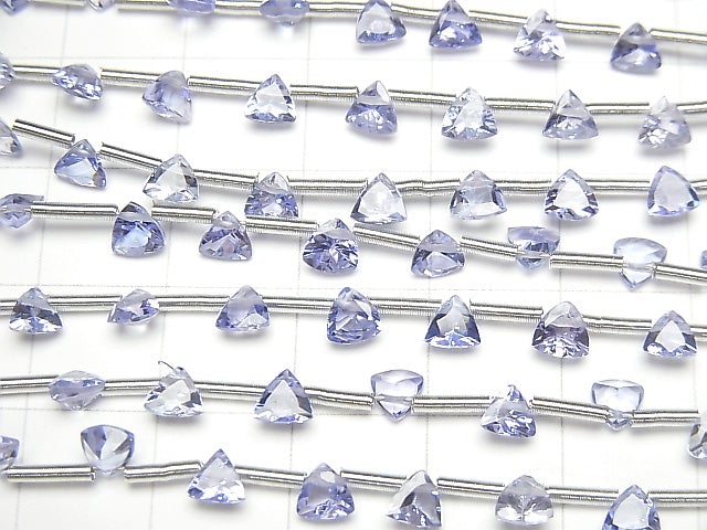 [Video] High Quality Tanzanite AAA Triangle Faceted 4x4mm half or 1strand (18pcs)