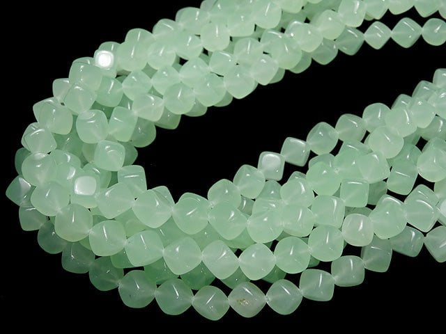 1strand $6.79! Pastel Green Jade Dice 9x9x9mm 1strand beads (aprx.15inch / 38cm)