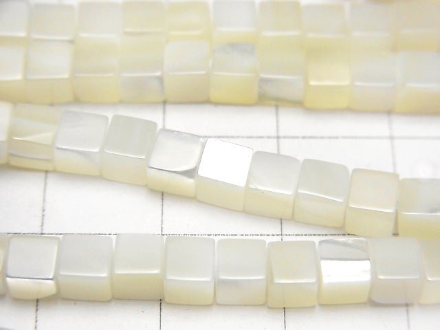 [Video] High quality White Shell (Silver-lip Oyster) AAA Cube 4 x 4 x 4 mm half or 1 strand beads (aprx.15 inch / 37 cm)